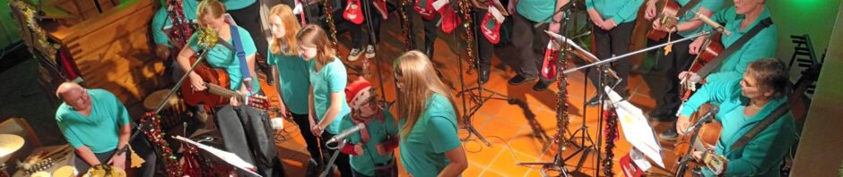 Adventssingen 2025 in der Petruskirche Loga. Foto: Wolfgang Vogelsang