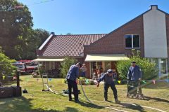 Sommerfest in der Seniorenwohnanlage Heisfelde, Die historische Löschgruppe Ihrhove in Aktion.